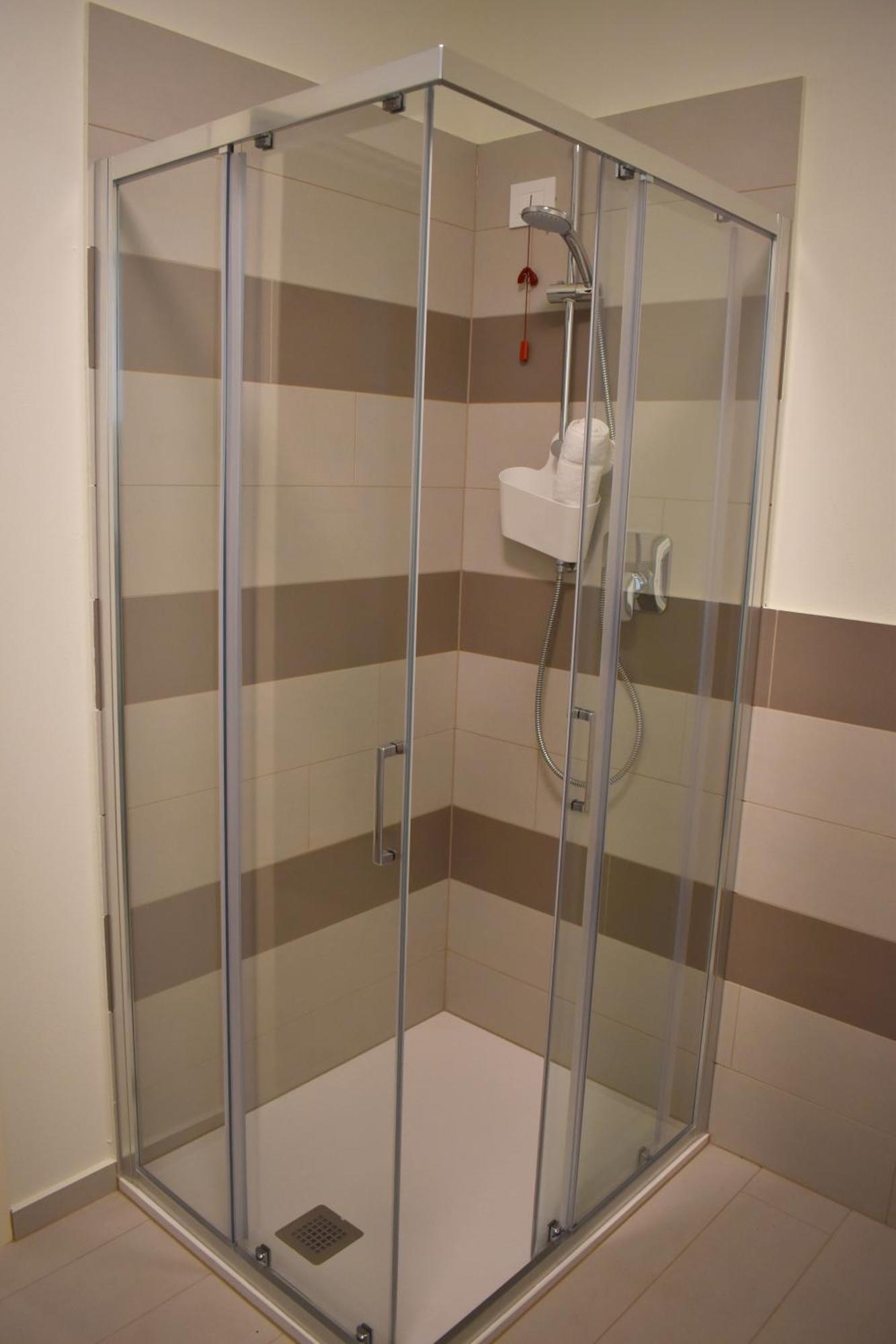 Apartamento Baia Delle Rose Via Roma 111 Costa Volpino Exterior foto