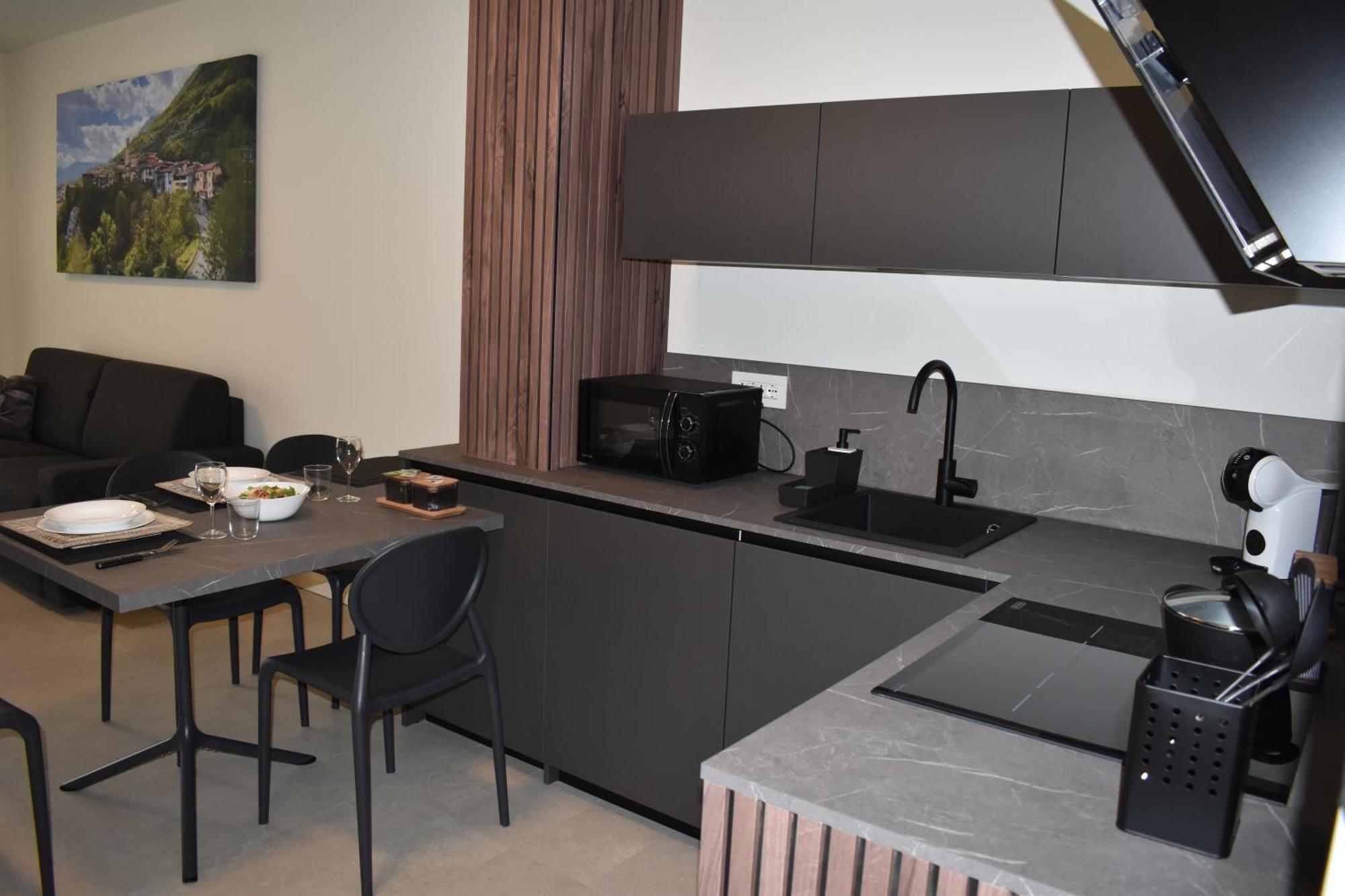 Apartamento Baia Delle Rose Via Roma 111 Costa Volpino Exterior foto